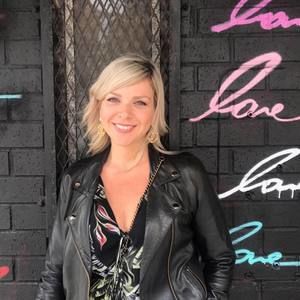 Meet your Posher, Elodie